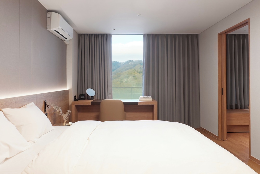 Sky, Park, Water, Suite, 30 Pyeong