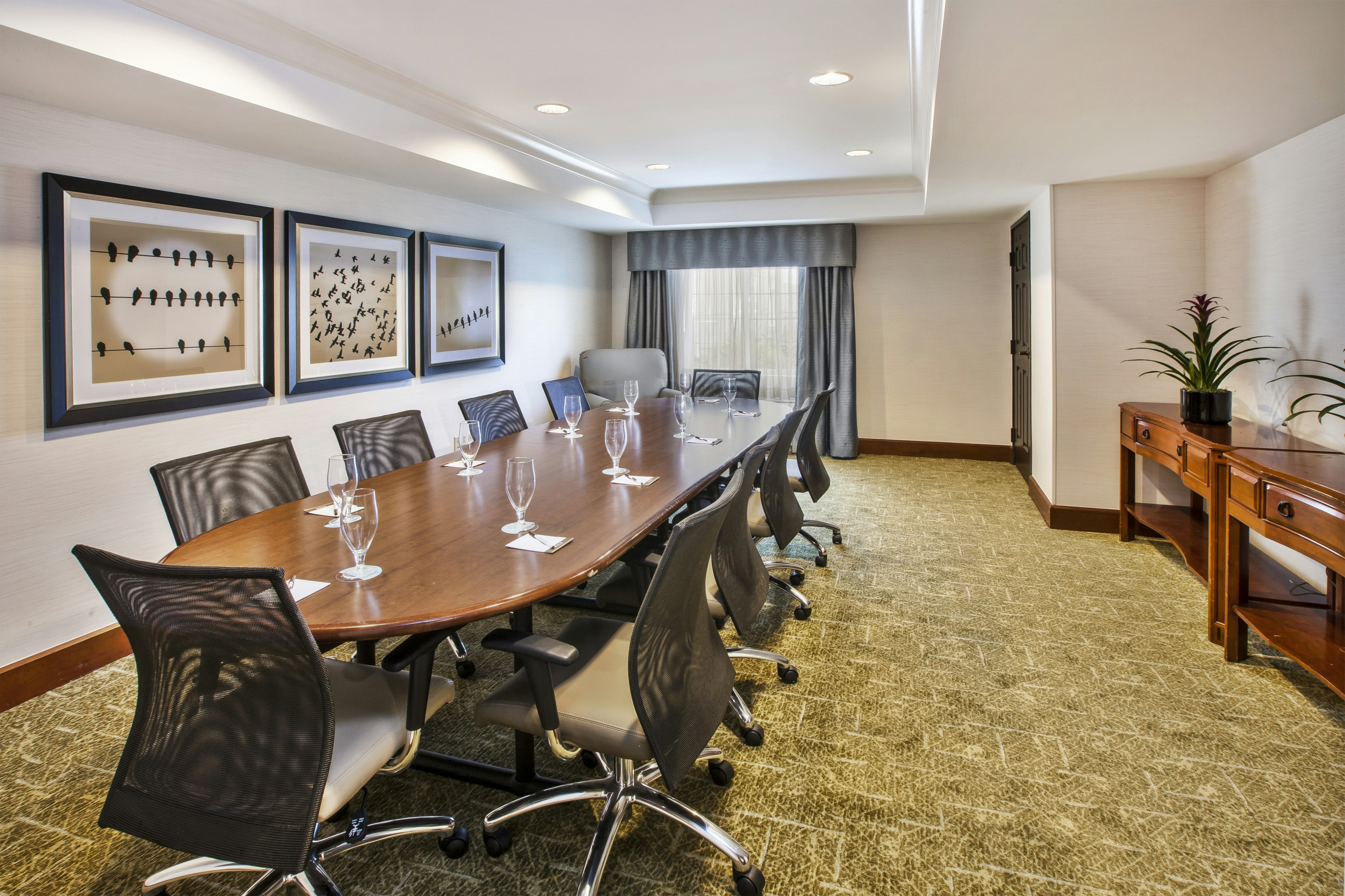 Staybridge Suites Cleveland Mayfield Heights Beachwood 56/68