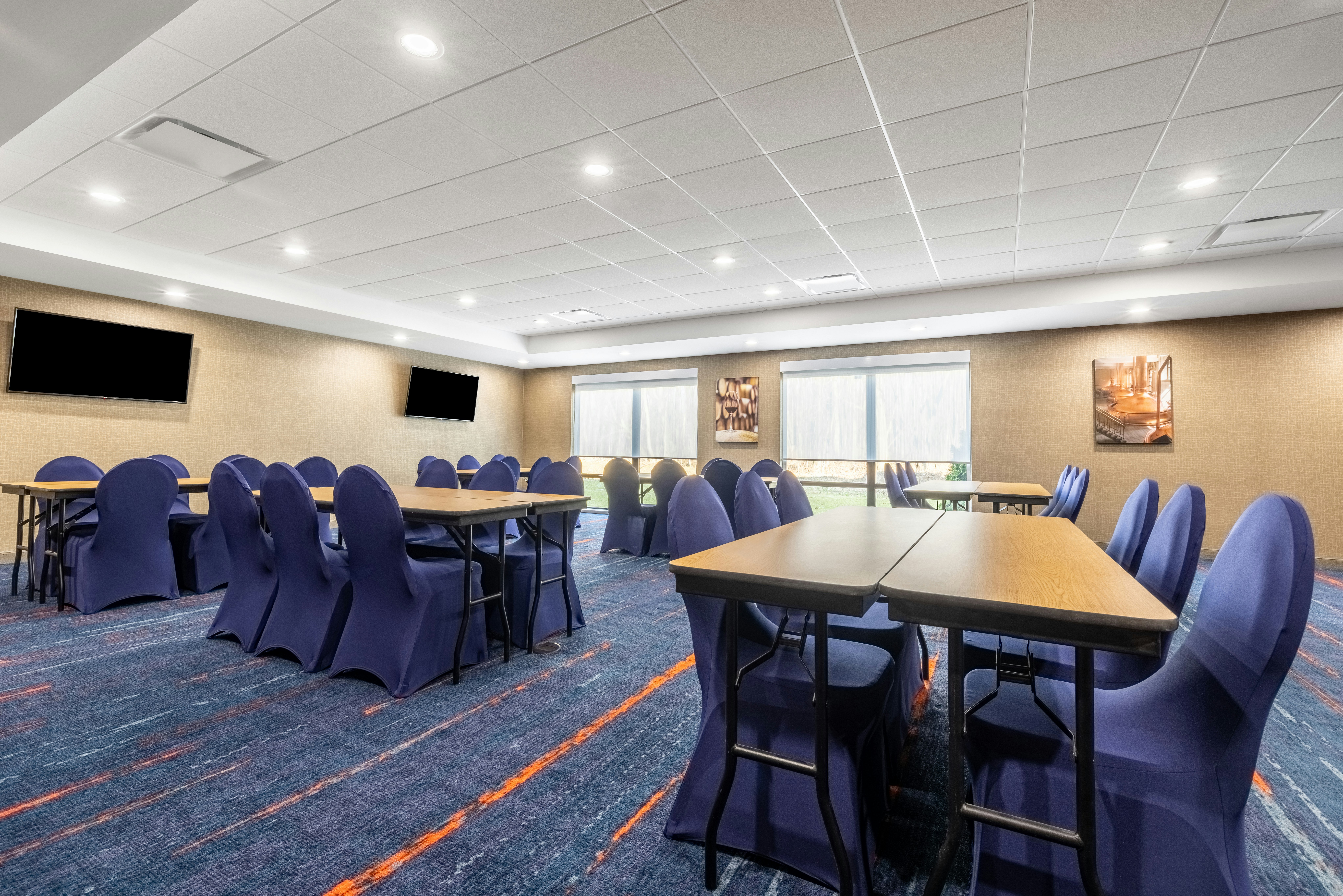 Hampton Inn and Suites Benton Harbor MI 43/47