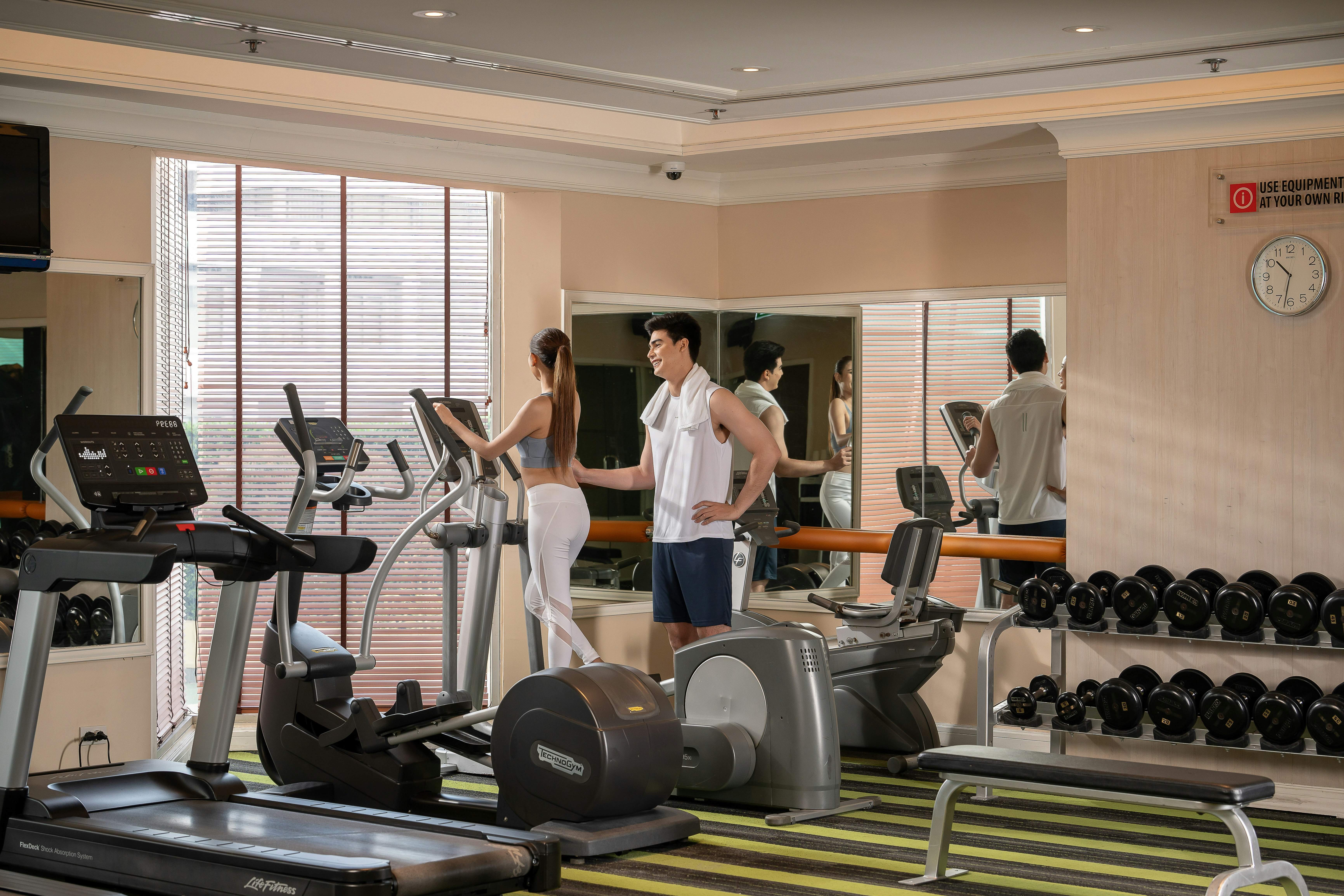 Holiday Inn Bangkok Silom 45/74