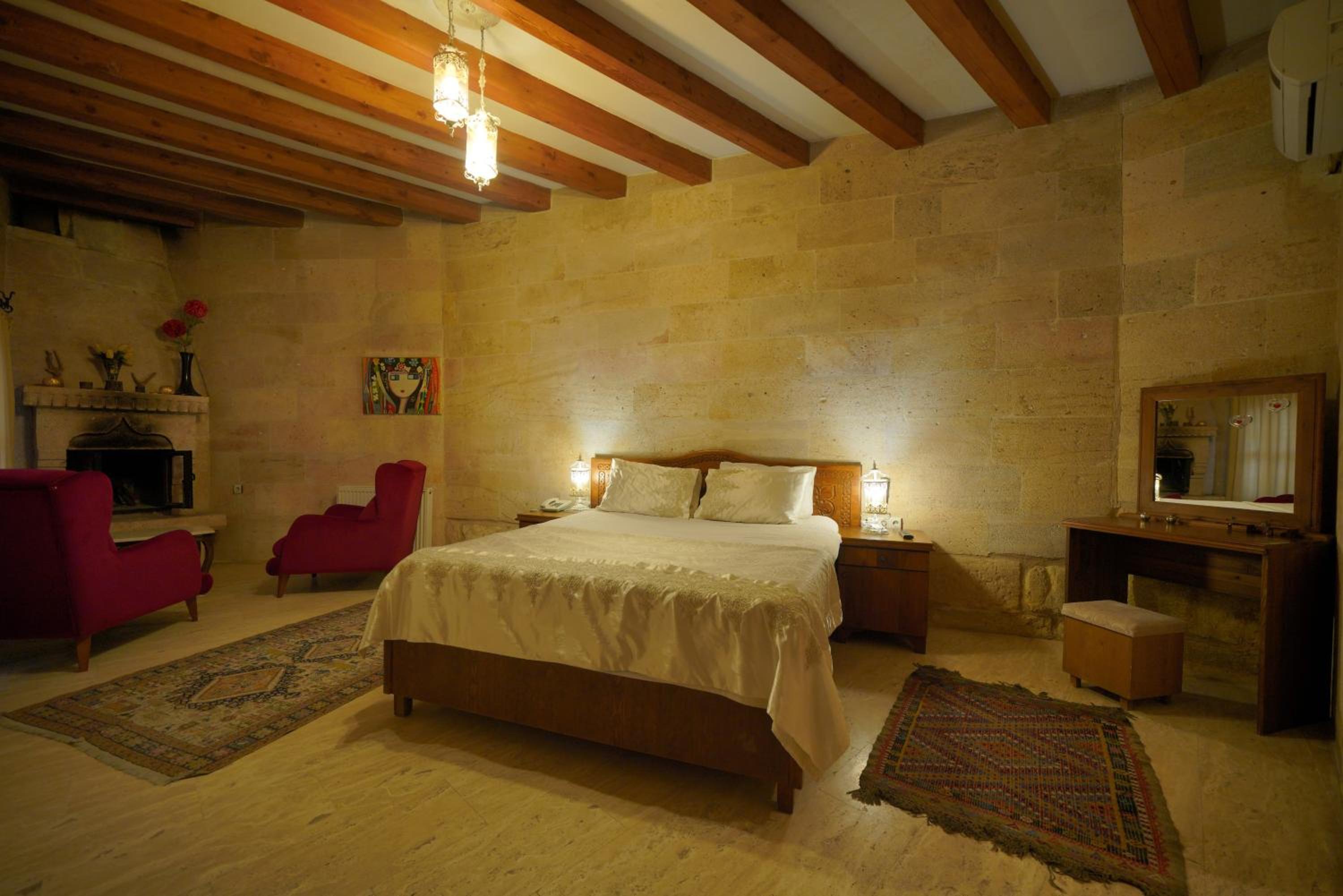 Stone, Deluxe, Double Bed