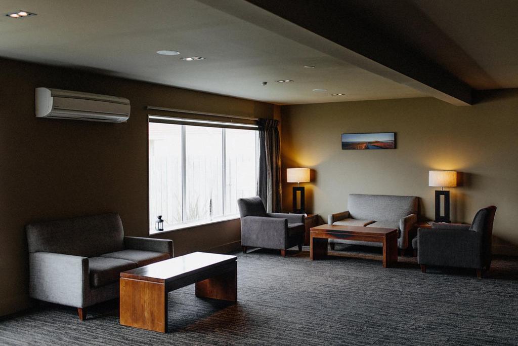 NORTHSTAR MOTEL 12/19