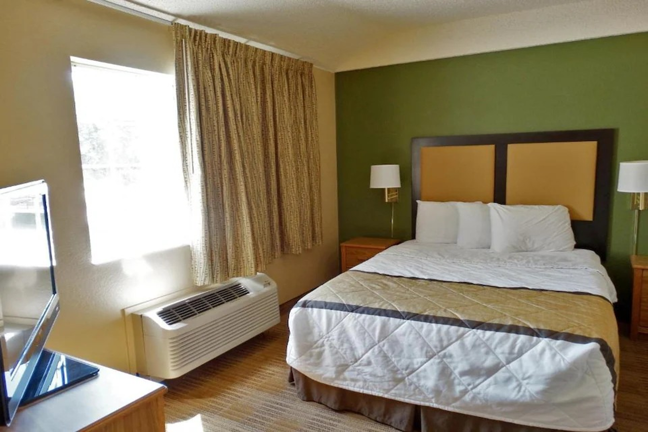 Motel6 Suites Philadelphia Malvern Swedesford Rd, PA 14/20