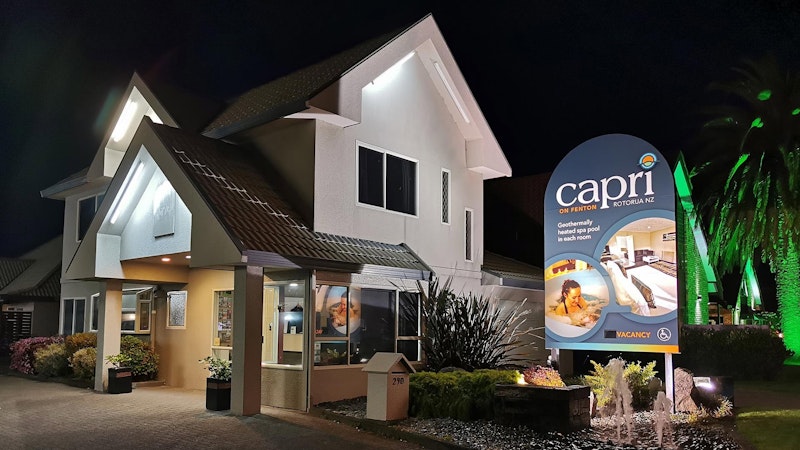 Capri On Fenton 2/57