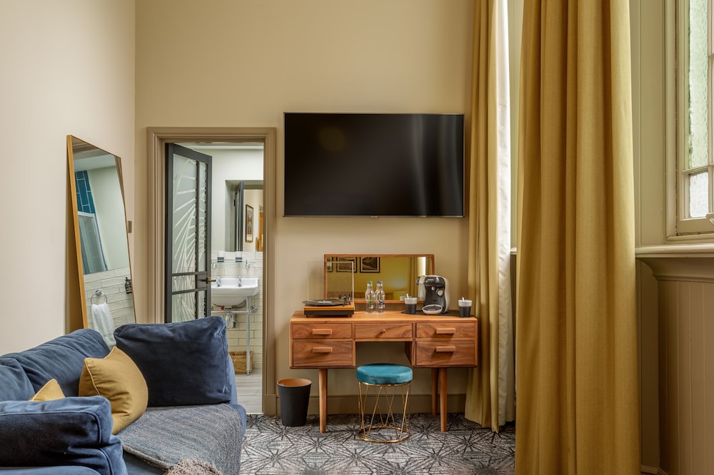 Riva Boutique Hotel 35/49