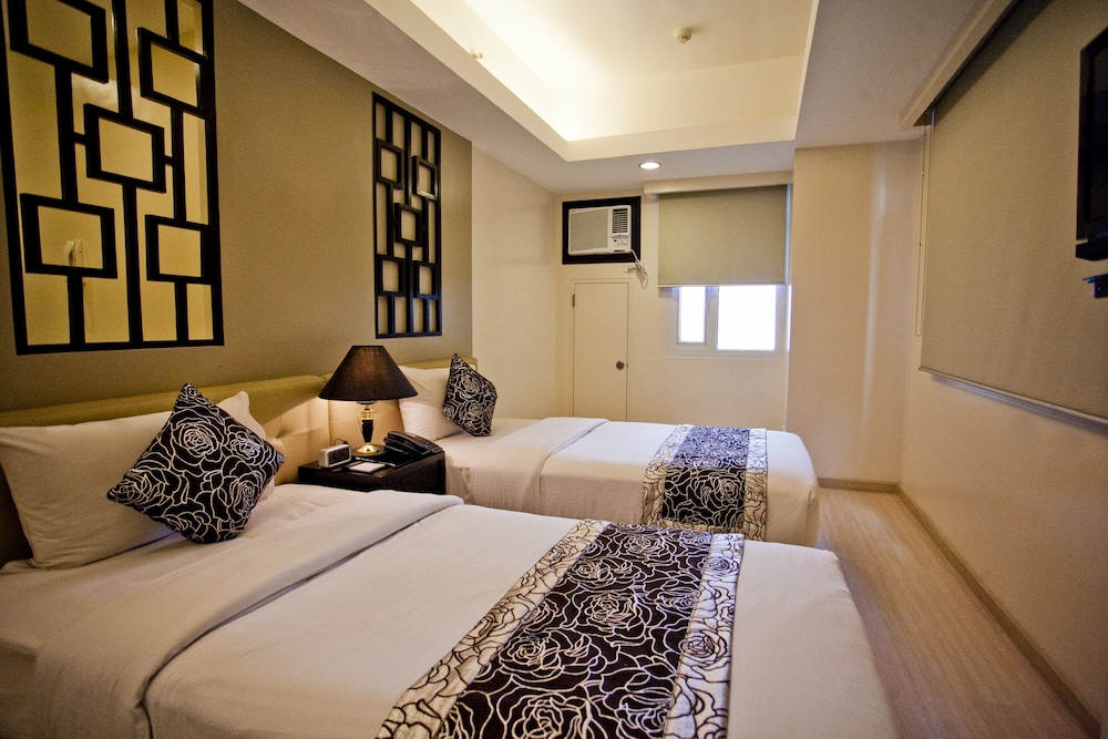 The Exchange Regency Residence Hotel 18/66