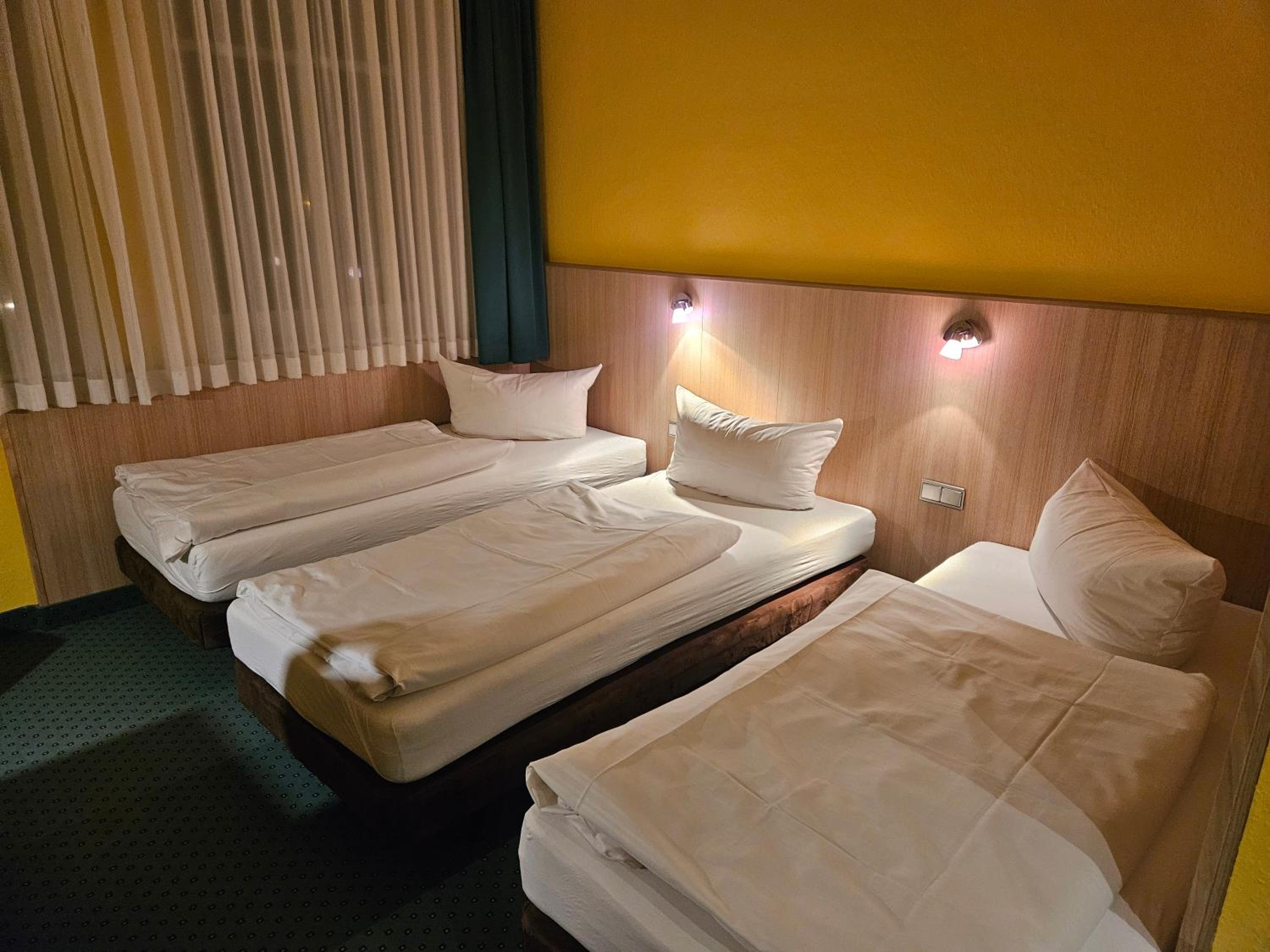Hotel A2 17/37