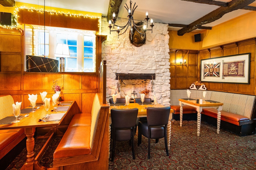 Boars Head Hotel 43/50