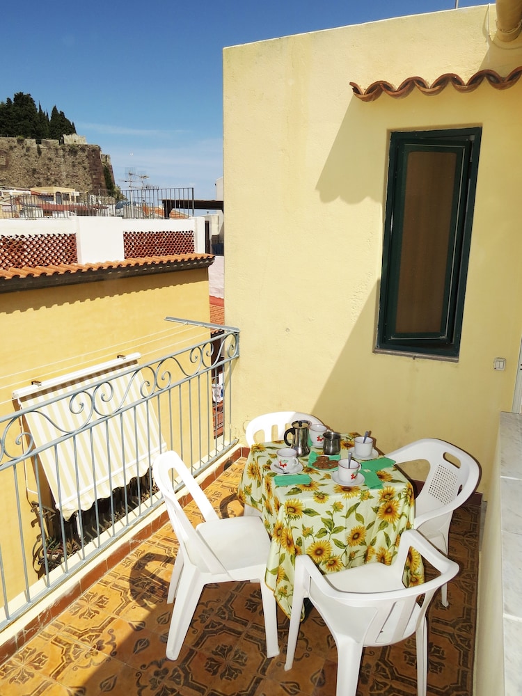 Casa Vittorio 38/50