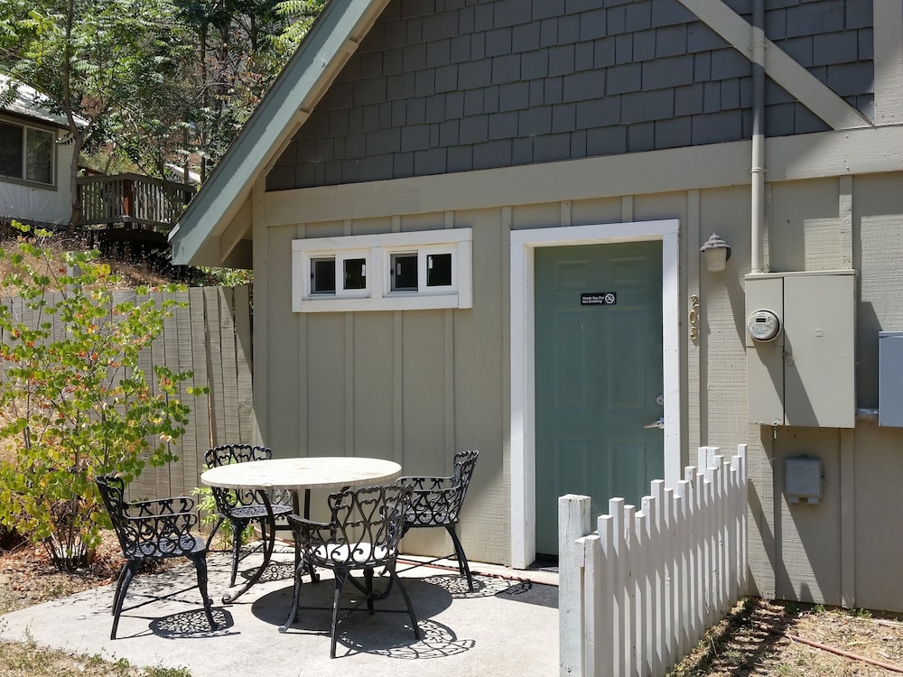 Indian Flat RV Park - Tent Cabins 30/58