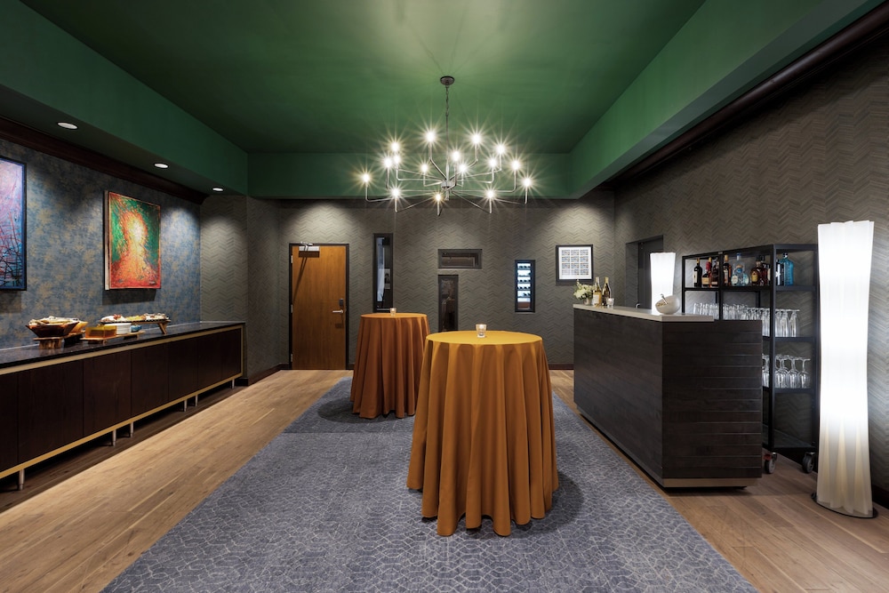swimming pool spa