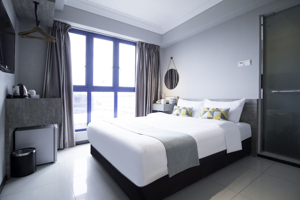 Harbour Ville Hotel 34/61