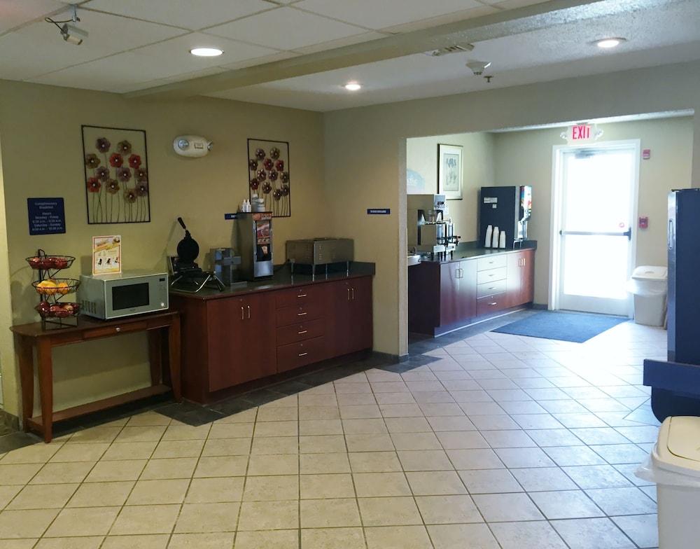 Microtel Inn & Suites By Wyndham Beckley East 5/37