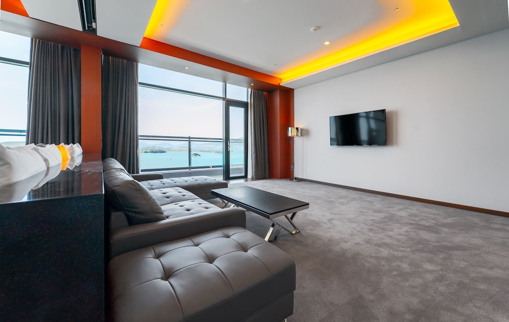 Hotel JCS Yeosu 31/50