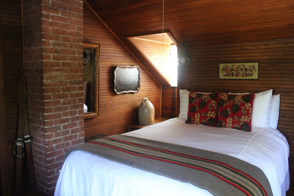 Lake Placid Stagecoach Inn 15/49