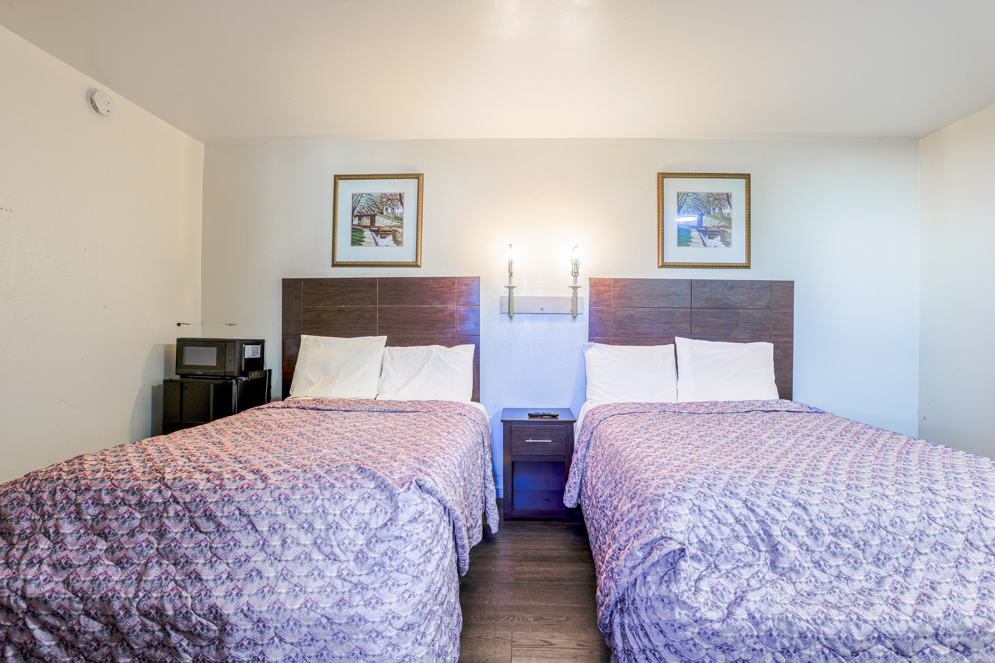 Whispering Pines by Hotel O Whitestone VA 17/50