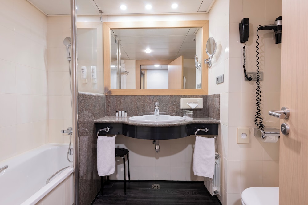 Suites Plaza Hotel & Wellness 50/50