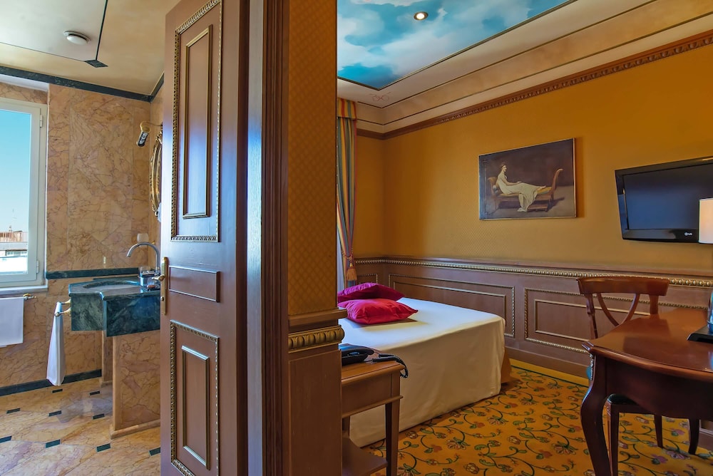 River Palace Hotel 20/43
