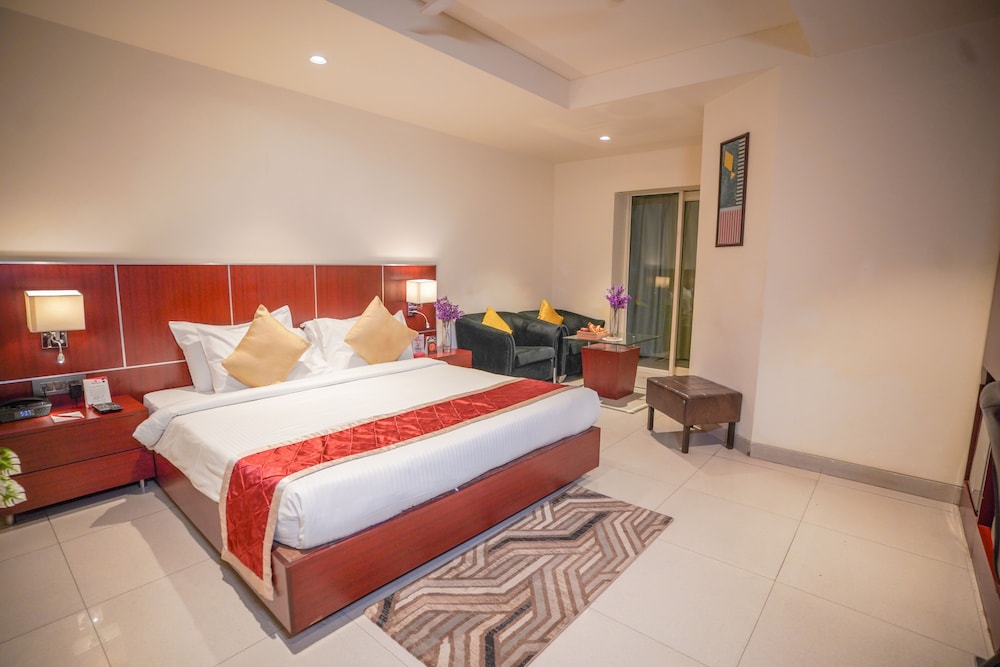 Hotel Swarn Towers 5/50