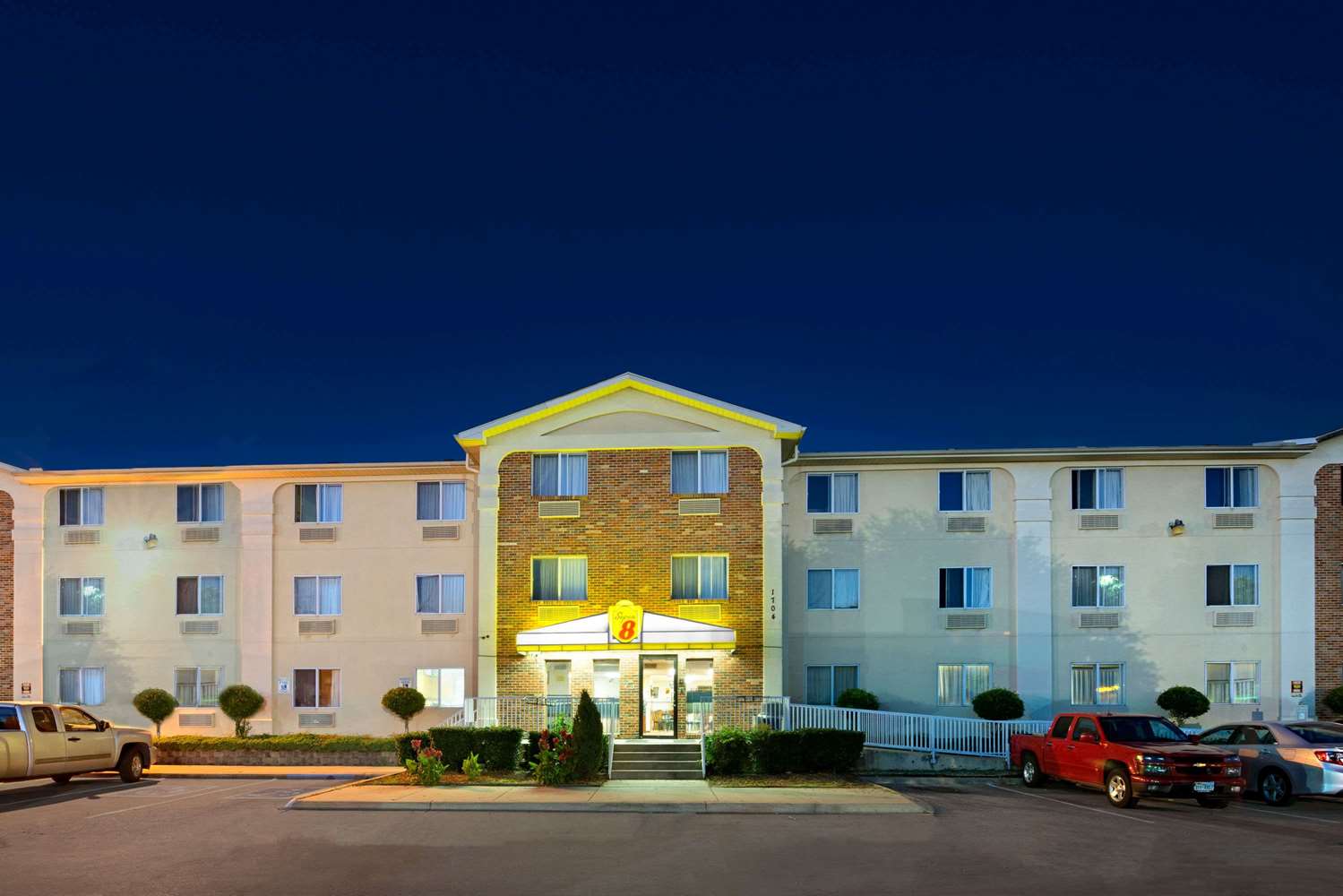 Super 8 By Wyndham Plano/Dallas Area 2/10