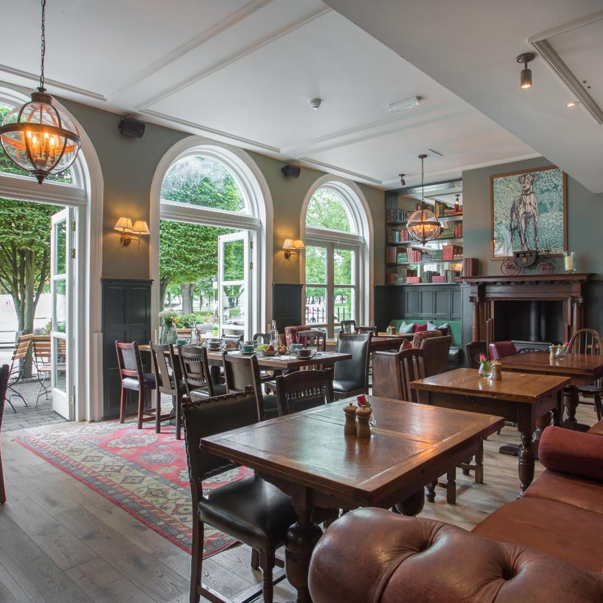 Coach & Horses Hotel 35/49