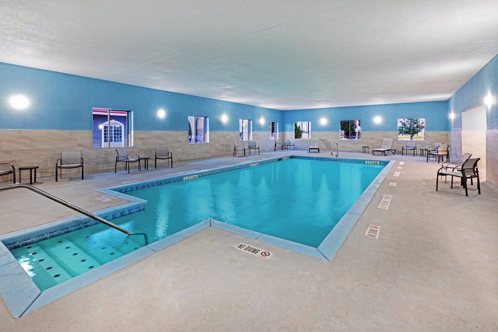 Holiday Inn Express Hotel Suites Dumas 49/72