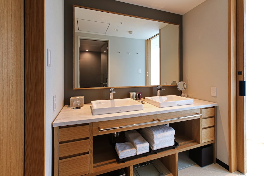Miyako Hotel Hakata 50/50