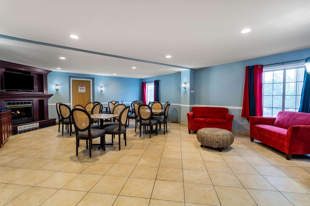 HAWTHORN SUITES BY WYNDHAM ALLENTOWN-FOGELSVILLE 36/46
