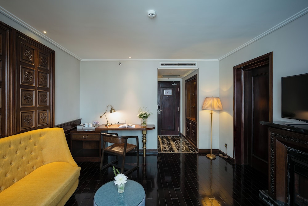 Le Jardin Hotel Haute Couture 33/76
