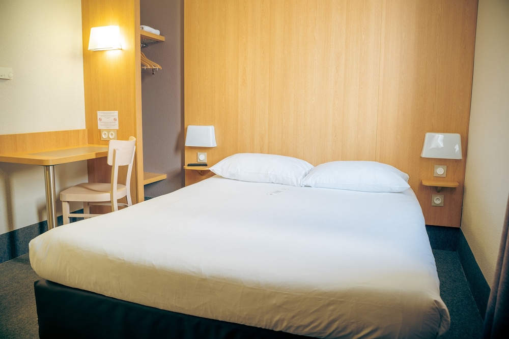 Standard, Queen Bed, B&B Hotel Metz Est Technopole Pole Sante 3/5