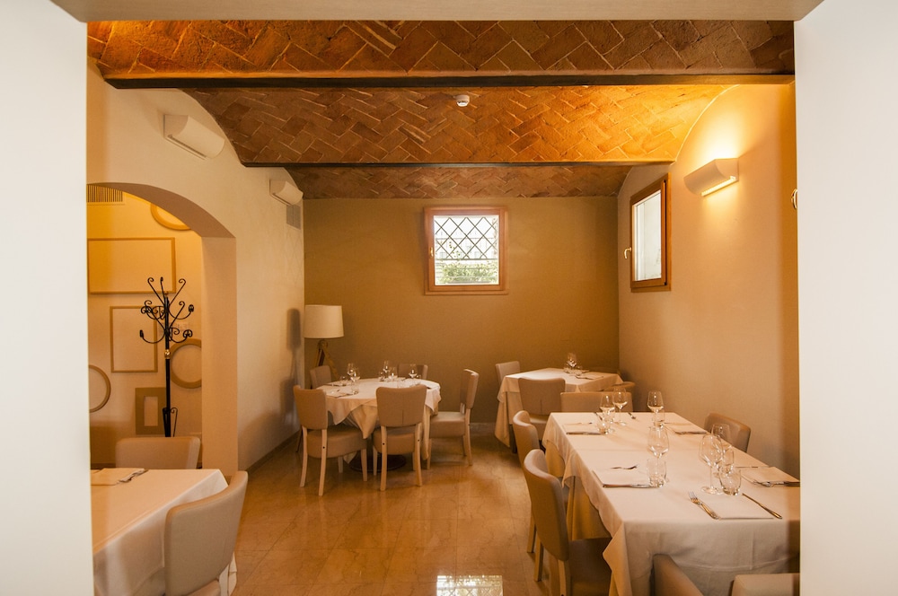 Hotel Villa Maranello 21/27