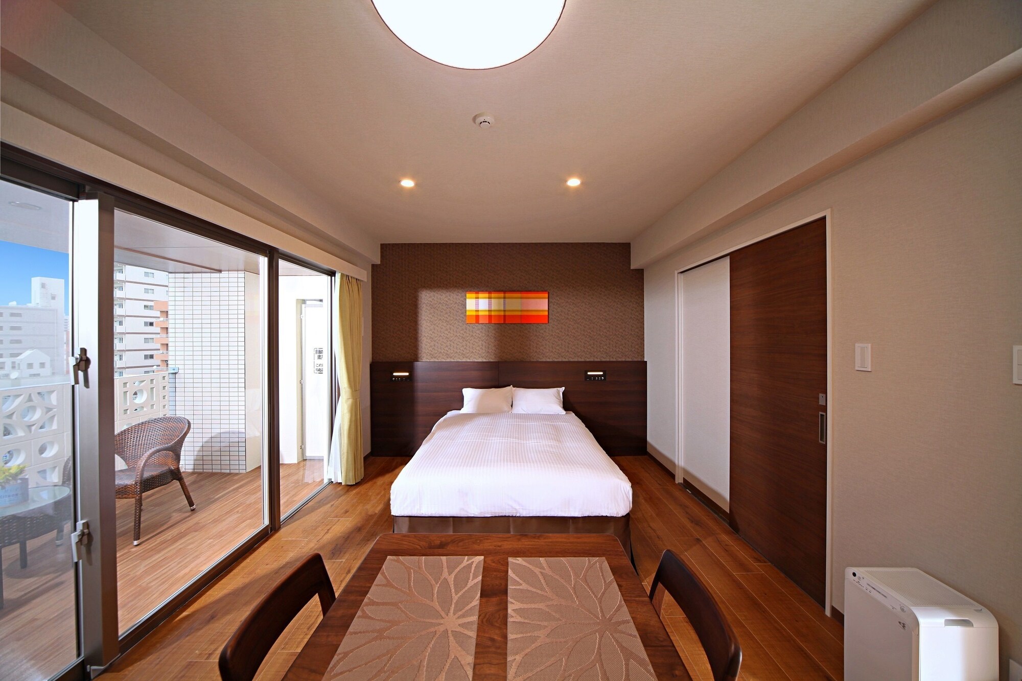 CONDO, DOUBLE BED