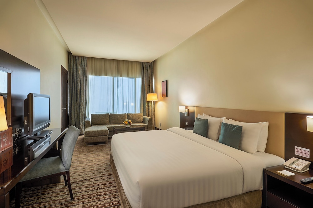 DELUXE, DOUBLE BED