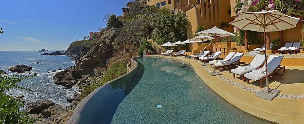 Cala De Mar Resort & Spa Ixtapa 65/69