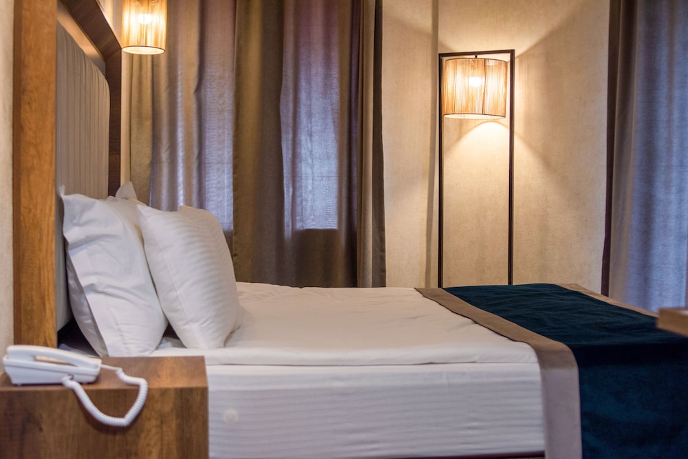 The Life Hotel & Spa 32/71