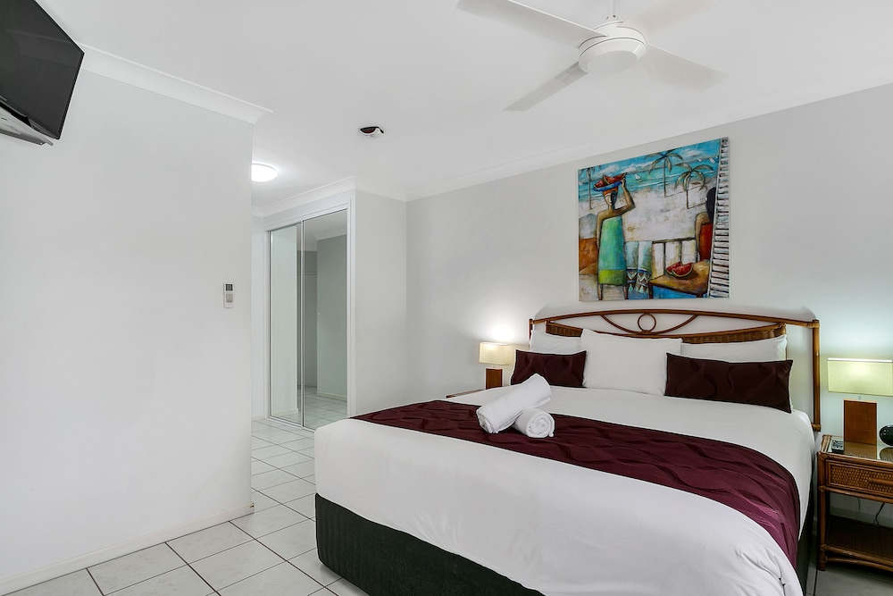 شقة سوبيريور بسرير كينج بإطلالة على البحر بغرفة نوم واحدة، Beachfront Apartments On Trinity Beach 2/3