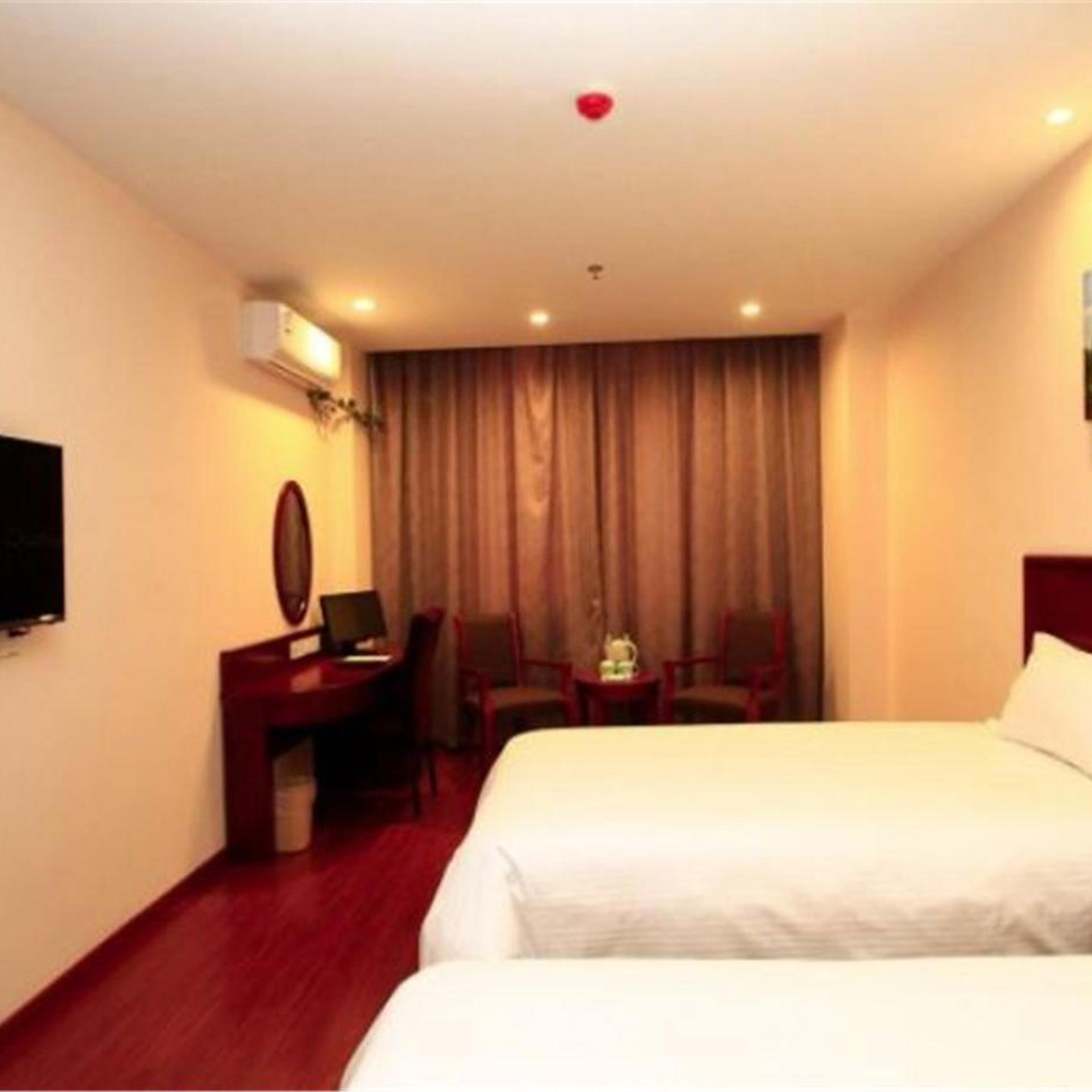 GreenTree Inn ShanDong RiZhao JuXian YinXing Avenue Middle ShanDong Road Business Hotel 25/67