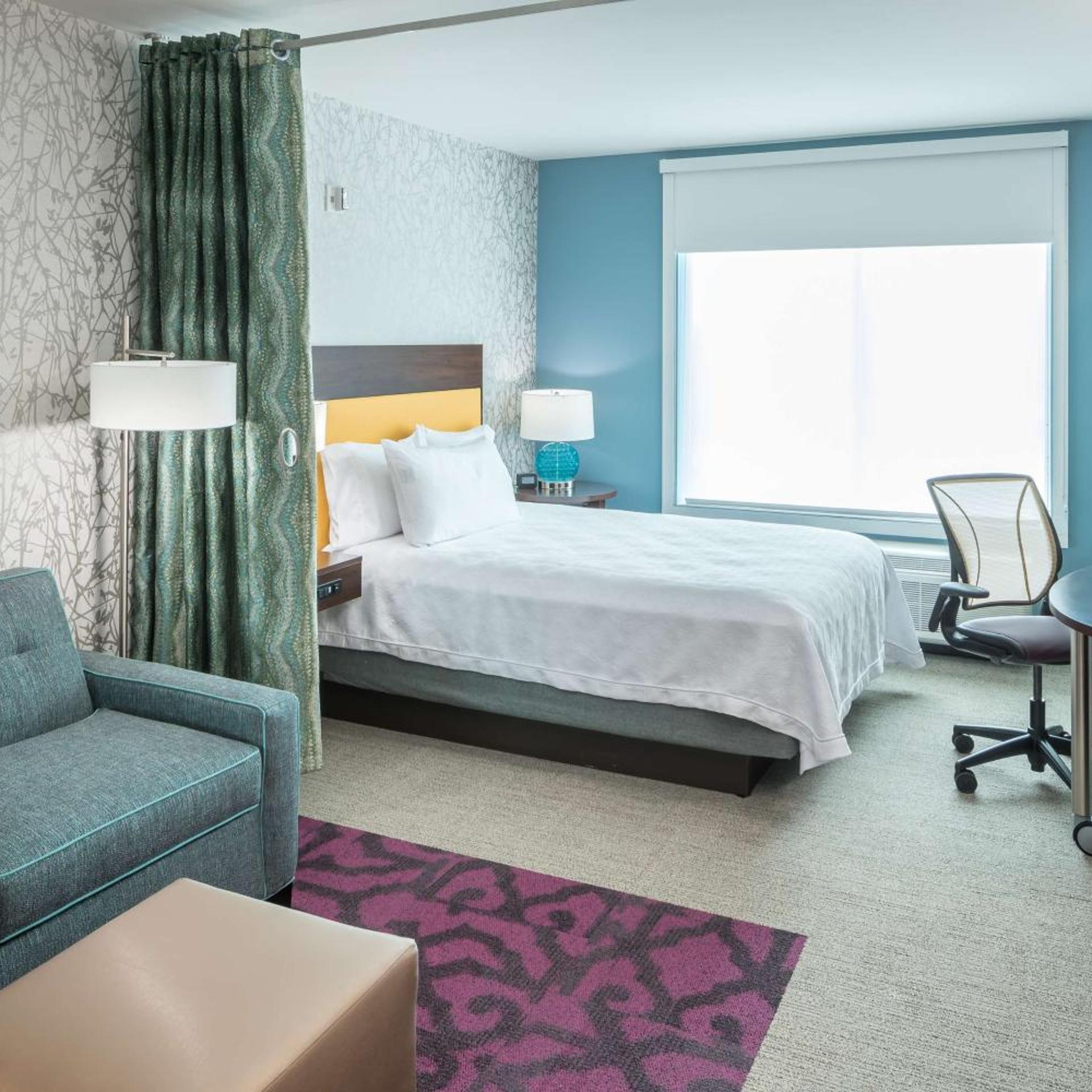 STUDIO, SUITE, QUEEN BED, ACCESSIBLE