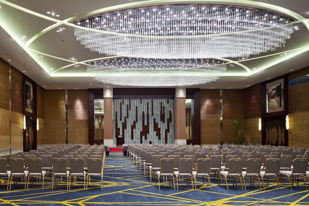 Crowne Plaza Tianjin Binhai 5/50