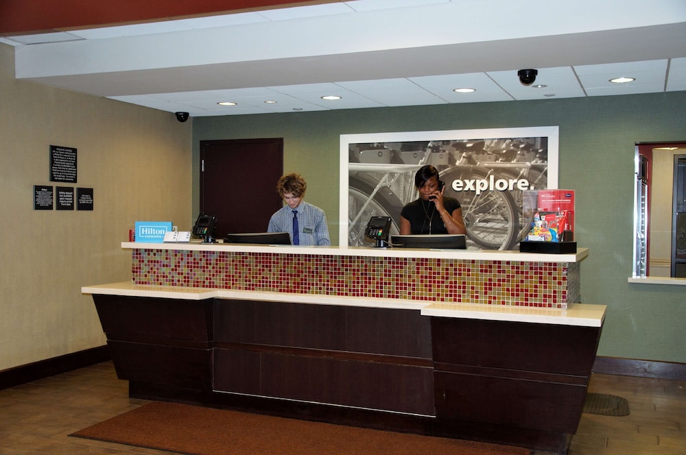 Hampton Inn And Suites Cincinnati Uptown University Area Oh 6/72