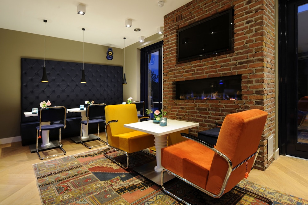 Blue Mansion Hotel 49/55
