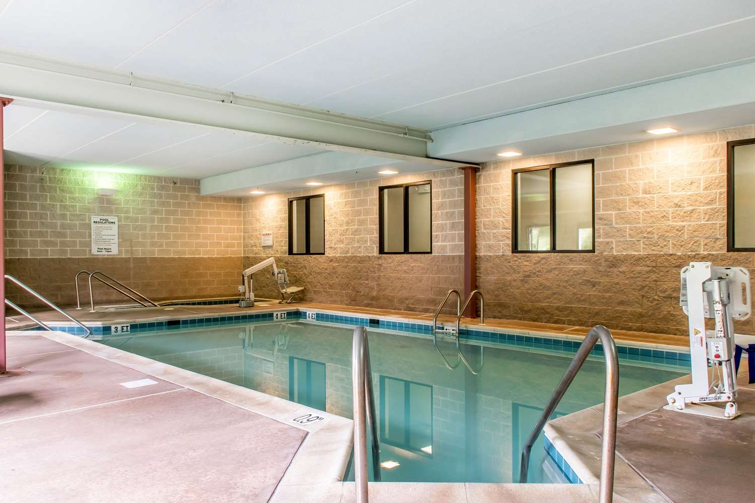 Sleep Inn & Suites of Lancaster County 23/35