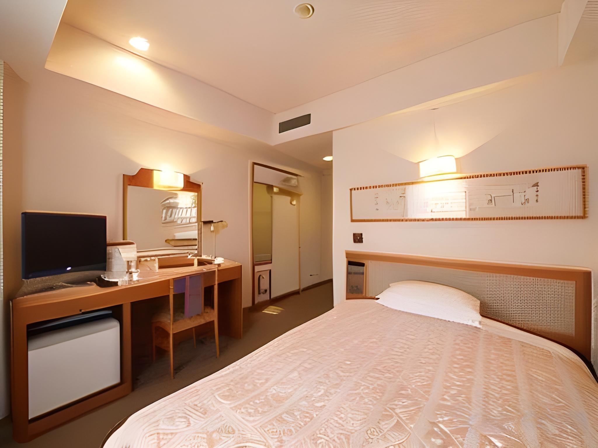Room, Single