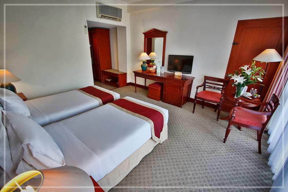 The Jayakarta Suites Bandung 37/71