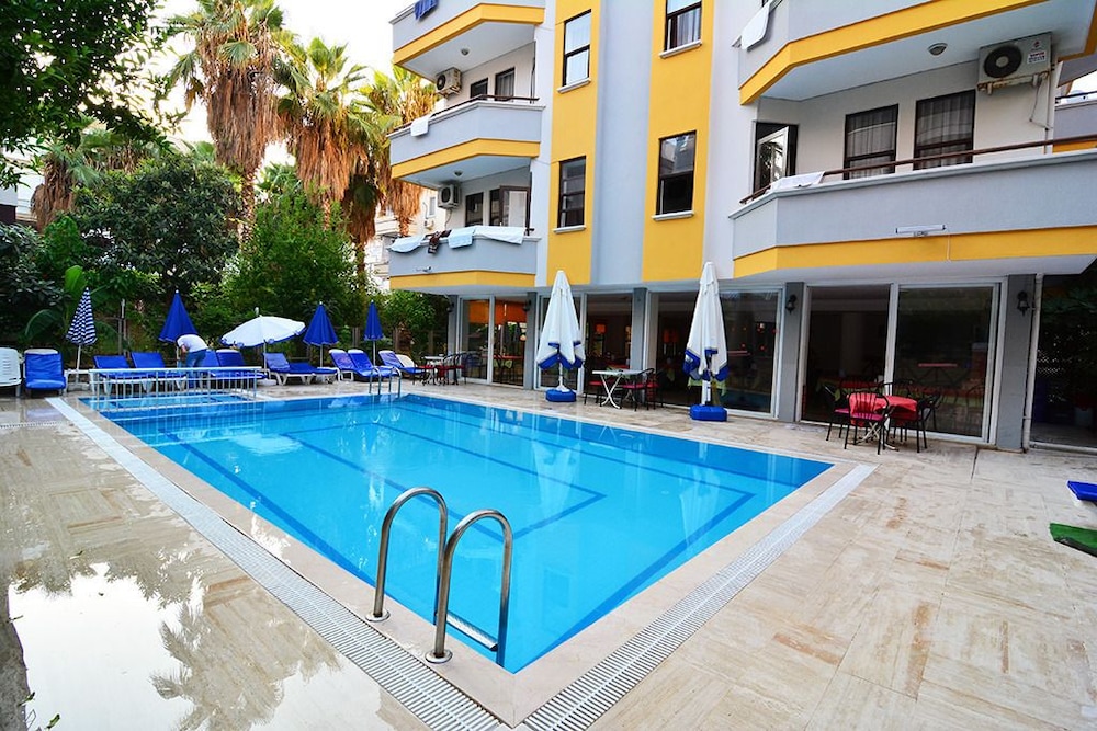 Arsi Sweet Suit Hotel 8/26