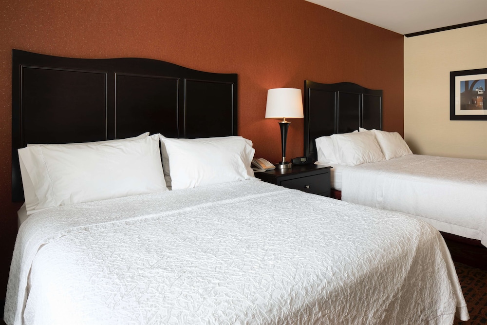 Hampton Inn Lewiston-Auburn 12/51
