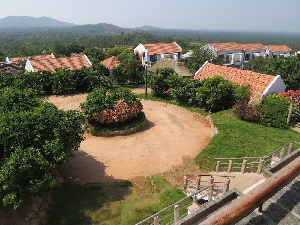 KADAMBAVANAM ETHNIC RESORT 22/42