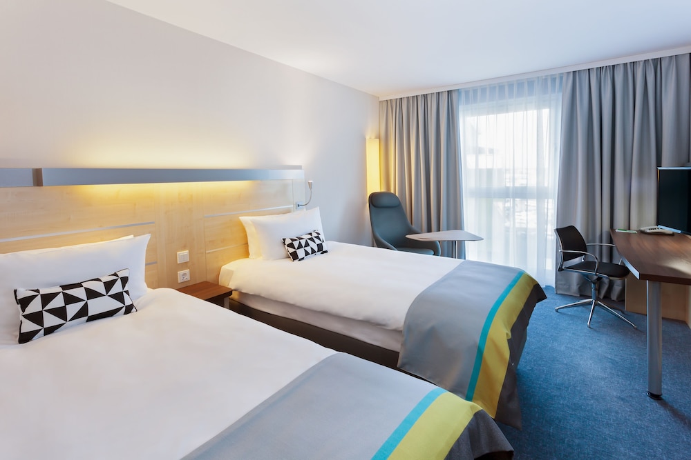 HOLIDAY INN EXPRESS NURNBERG SCHWABACH 23/79