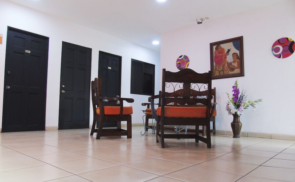 Hotel Quinta Avenida 7/56