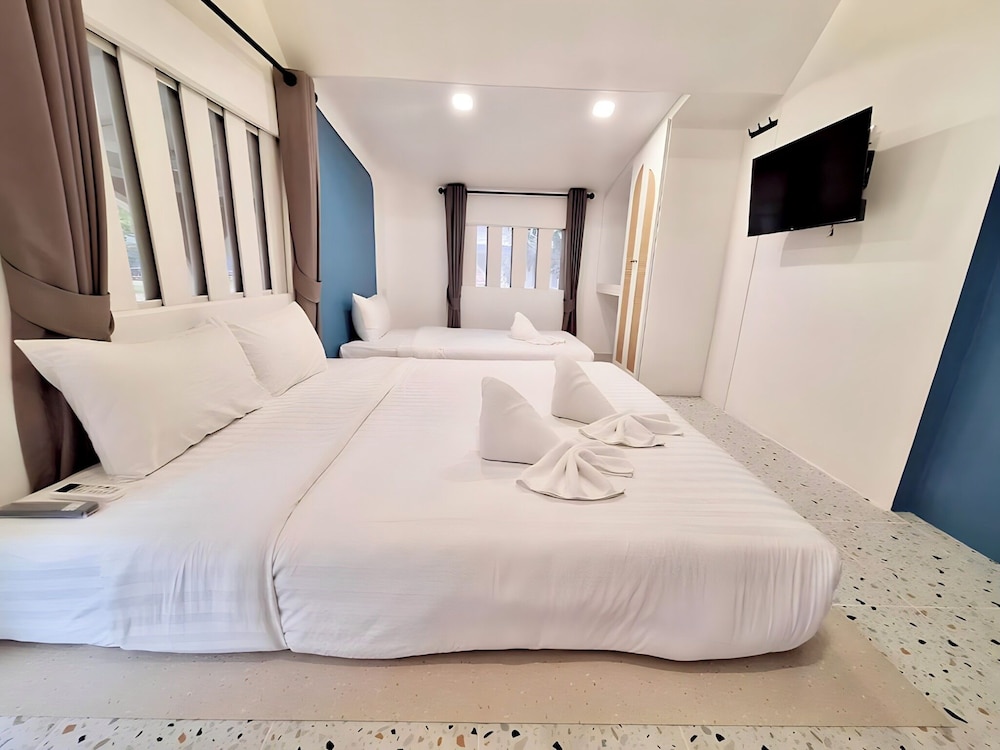 Pan Beach Bungalows 17/50